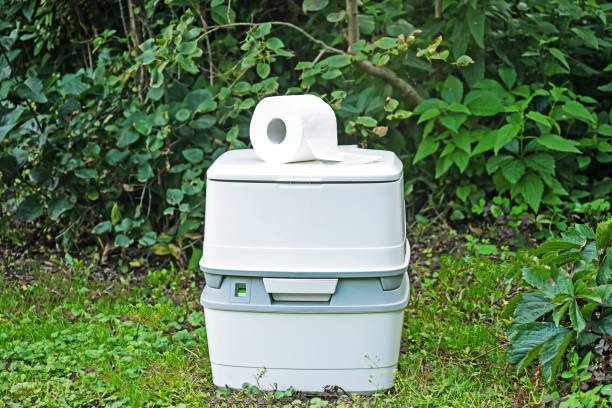 Portable Toilet Options We Offer in Ellwood City, PA